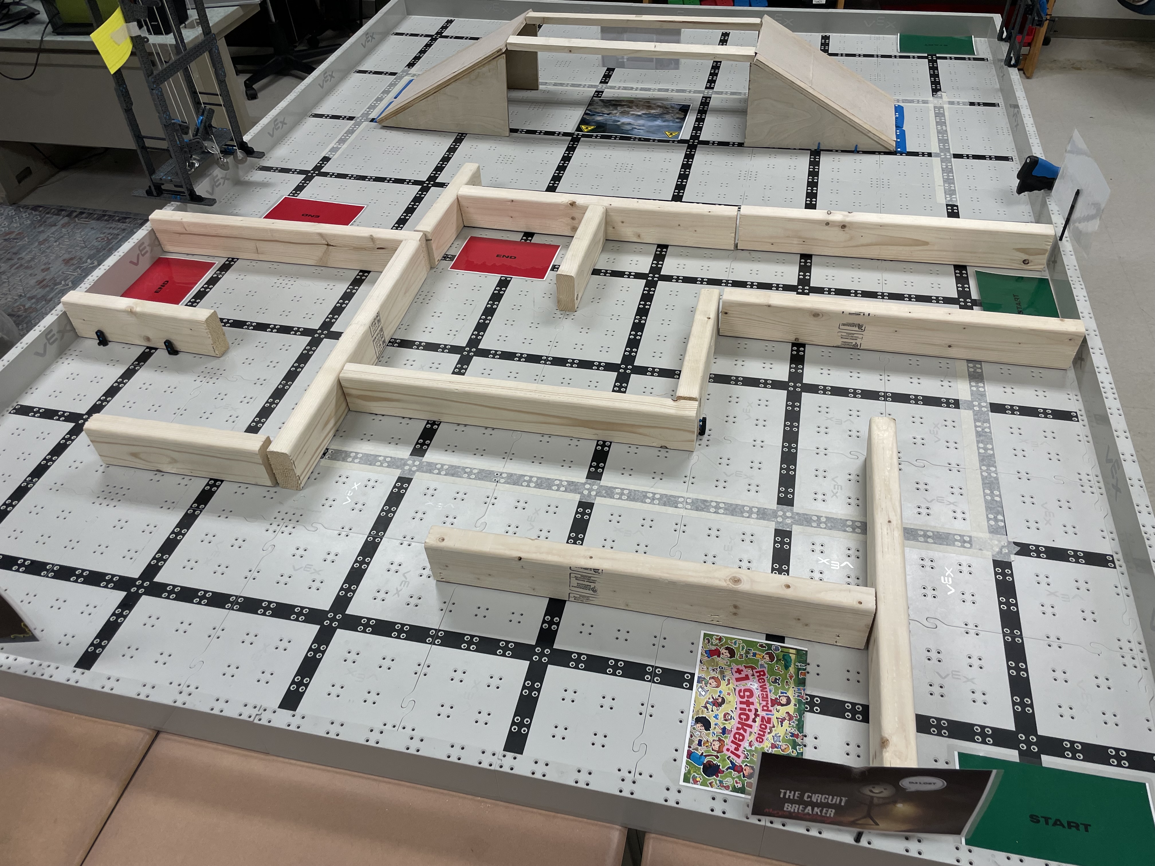 VEX field configured as a complex navigation course